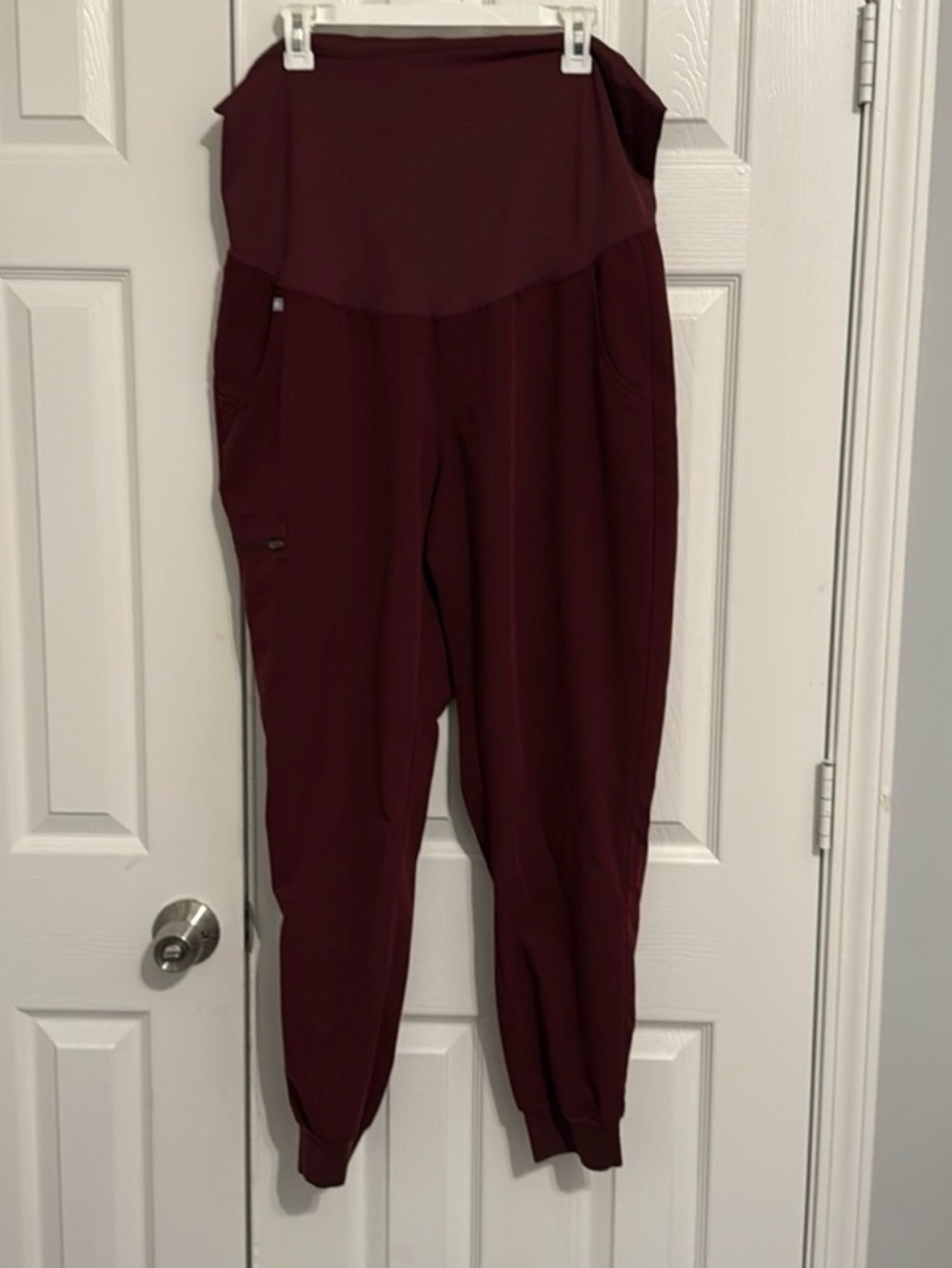 Figs Maternity Jogger Pants — Burgundy